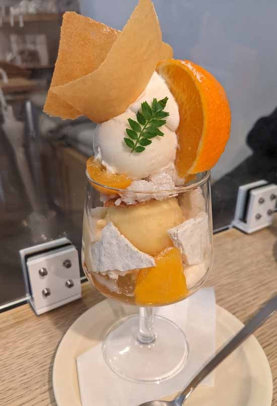 ビヤンネートル パフェ 和柑橘 / 山椒 / カモミール